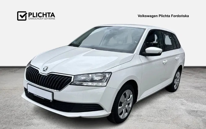 samochody osobowe Skoda Fabia cena 47900 przebieg: 61915, rok produkcji 2019 z Karczew